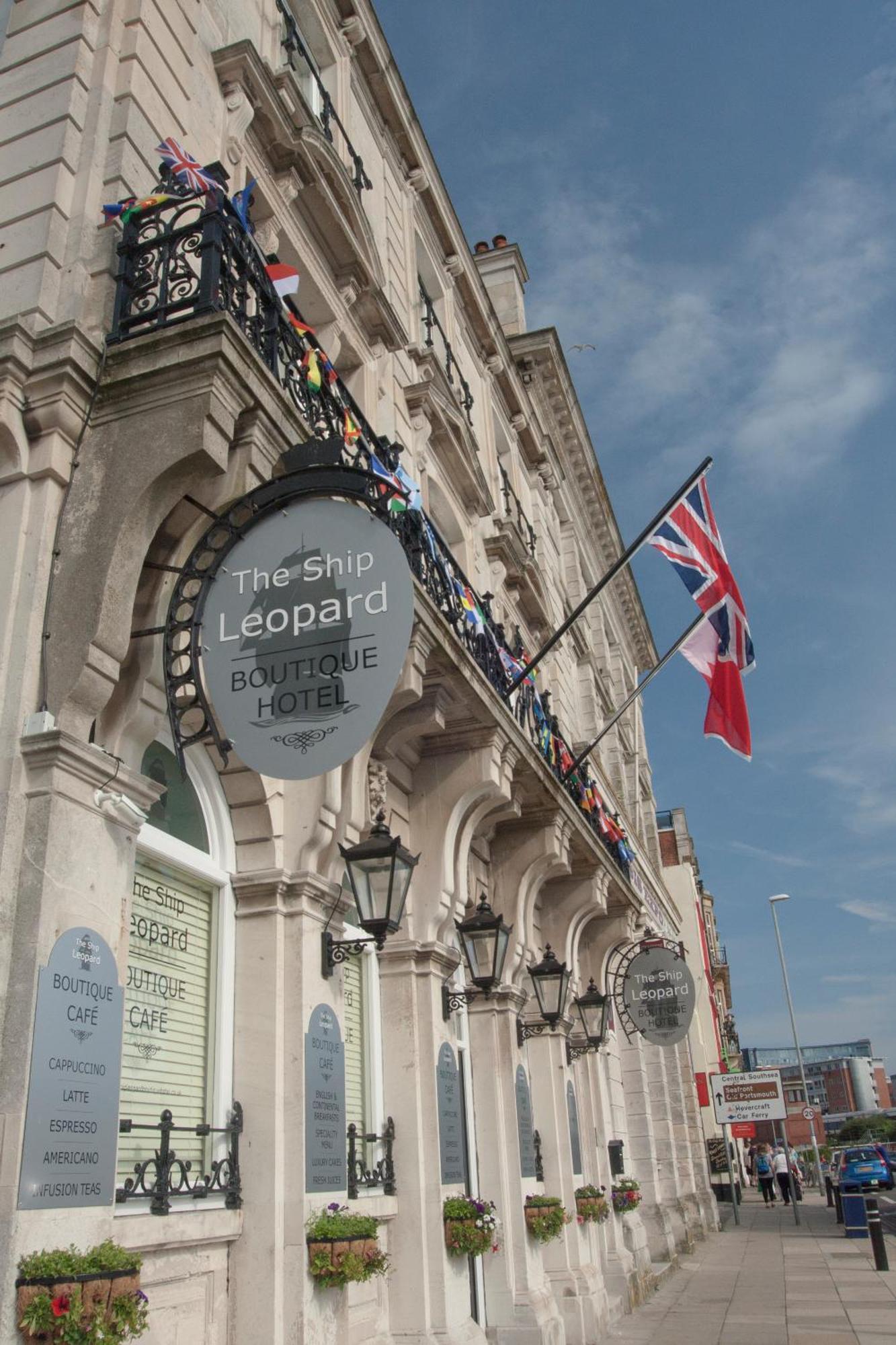 The Ship Leopard Hotel - No Children (Adults Only) Portsmouth Exteriör bild
