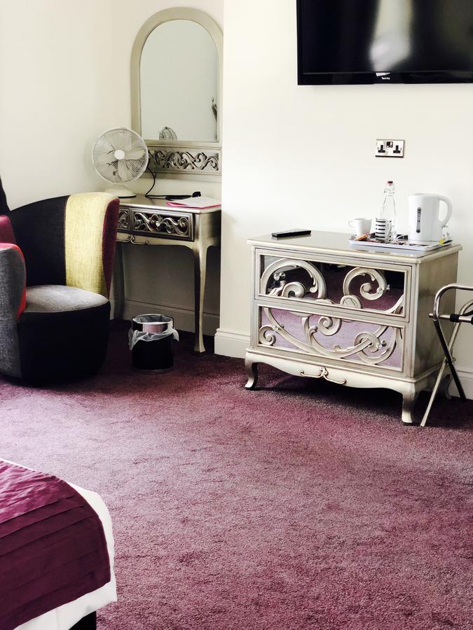 The Ship Leopard Hotel - No Children (Adults Only) Portsmouth Exteriör bild